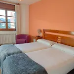 Rural Foncubierta ホテル 3*
