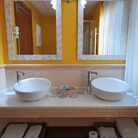 Rural Foncubierta 3*