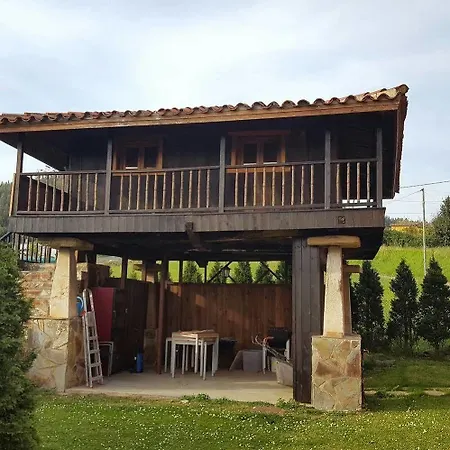 Rural Foncubierta ホテル