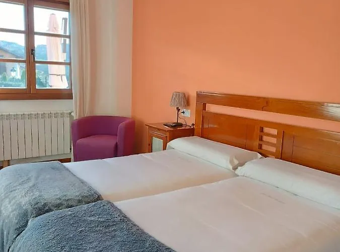 Rural Foncubierta Hotel 3*